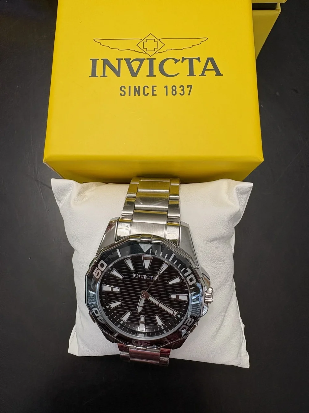 Invicta Men's Black and Silver Stainless Steel Dive Watch